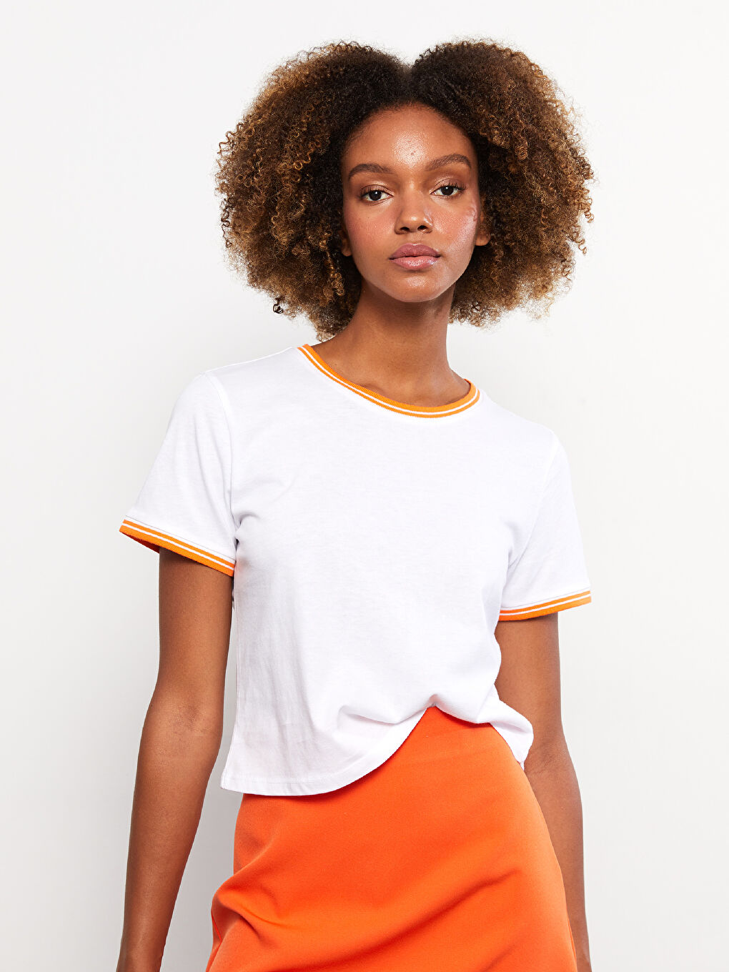 LCW Vision Crew Neck Straight Short Sleeve Cotton Women's T-Shirt -W2CJ92Z8-R9K