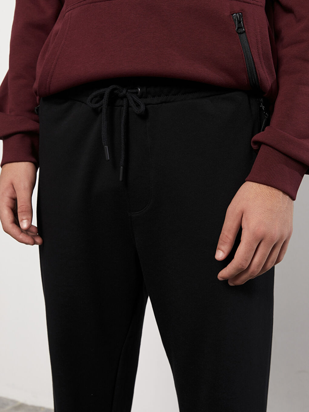 Siyah Standart Kalıp Erkek Jogger Eşofman Altı-2