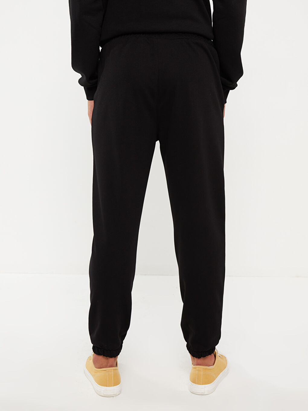 Siyah Standart Kalıp Erkek Jogger Eşofman Altı-3