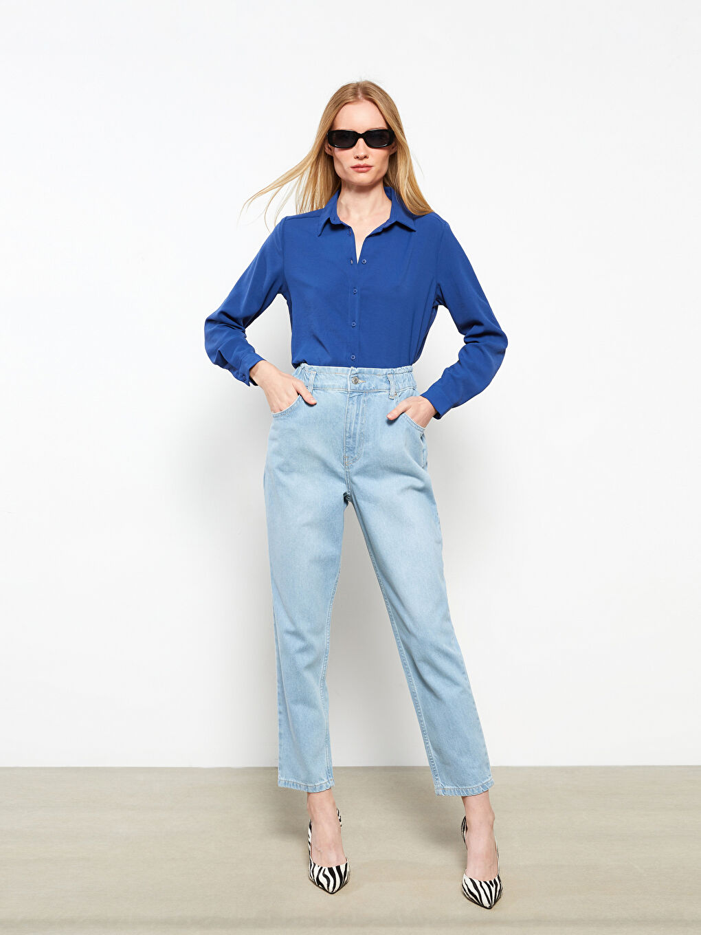 Women's High Waisted Relaxed Fit Regular Denim Trousers