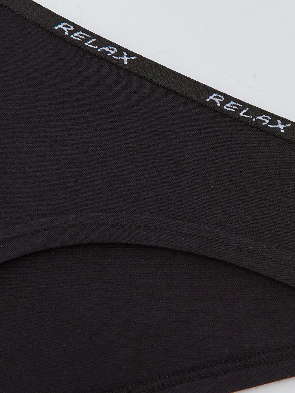 Siyah Beli Yazı Baskılı Bikini Külot-2