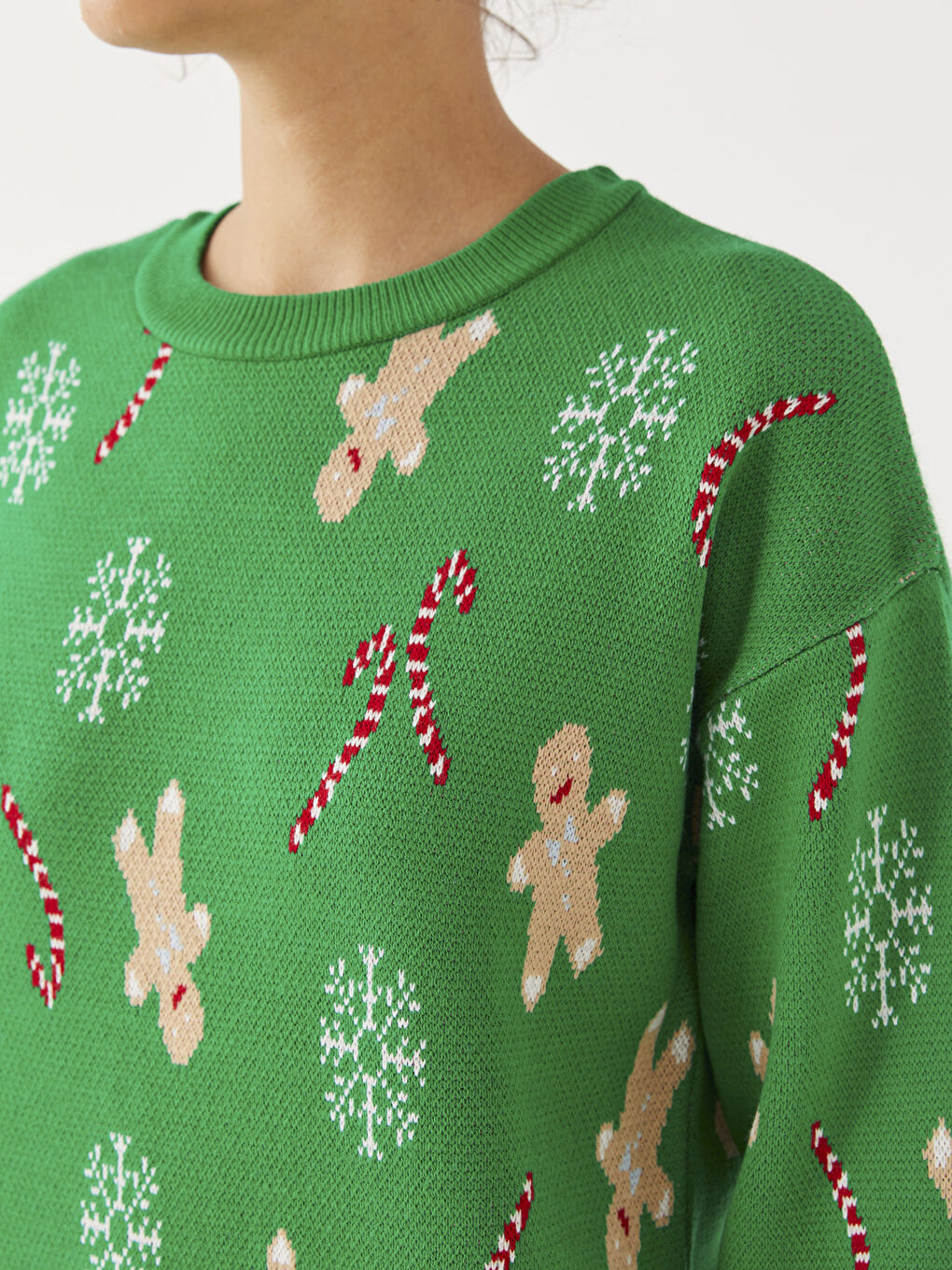 Yeşil Bisiklet Yaka Yılbaşı Temalı Uzun Kollu Kadın Triko Kazak-6