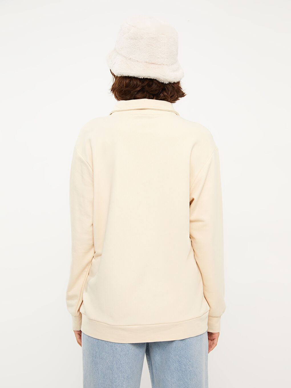 Bej Dik Yaka Düz Uzun Kollu Kadın Sweatshirt-4