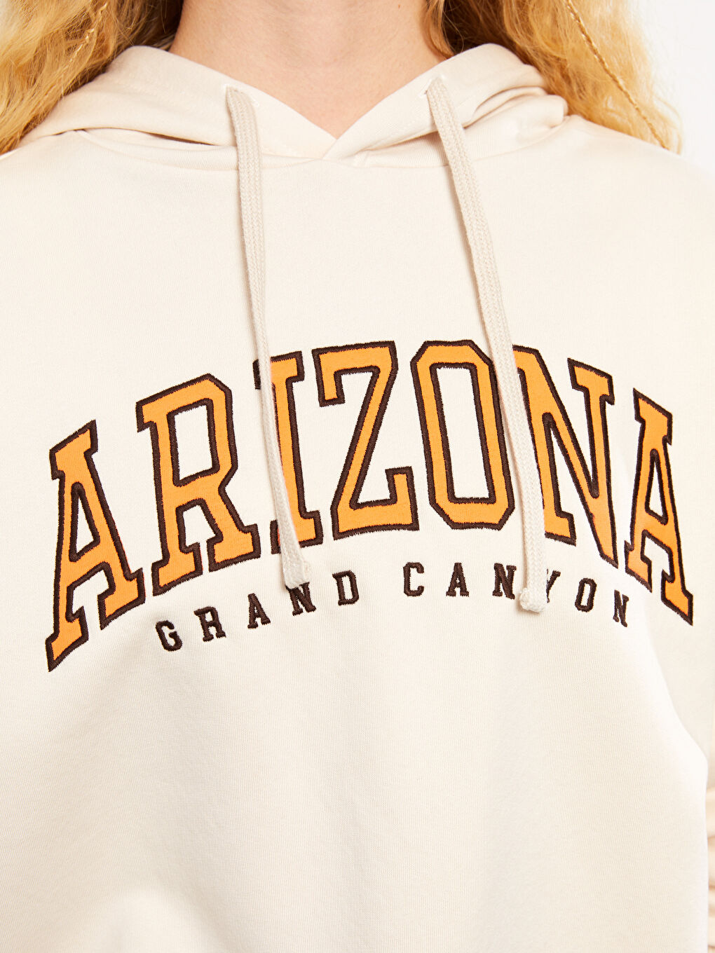 Отпечатан плътен суитшърт с качулка за жени-3