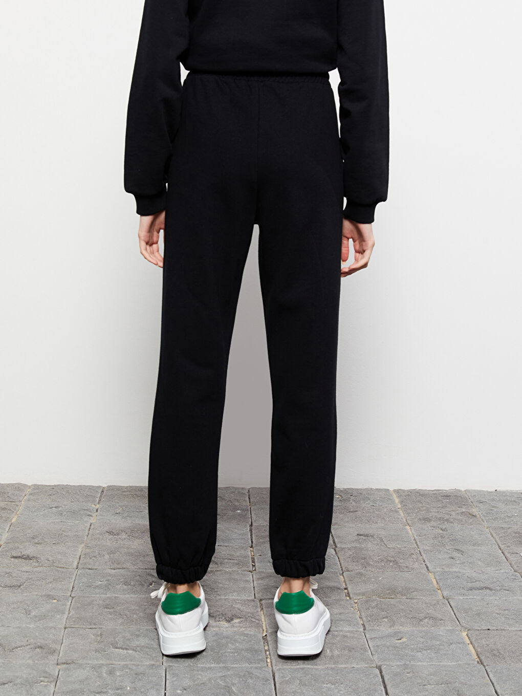 Elasticated Waist Women's Thick Jogger Sweatpants-4