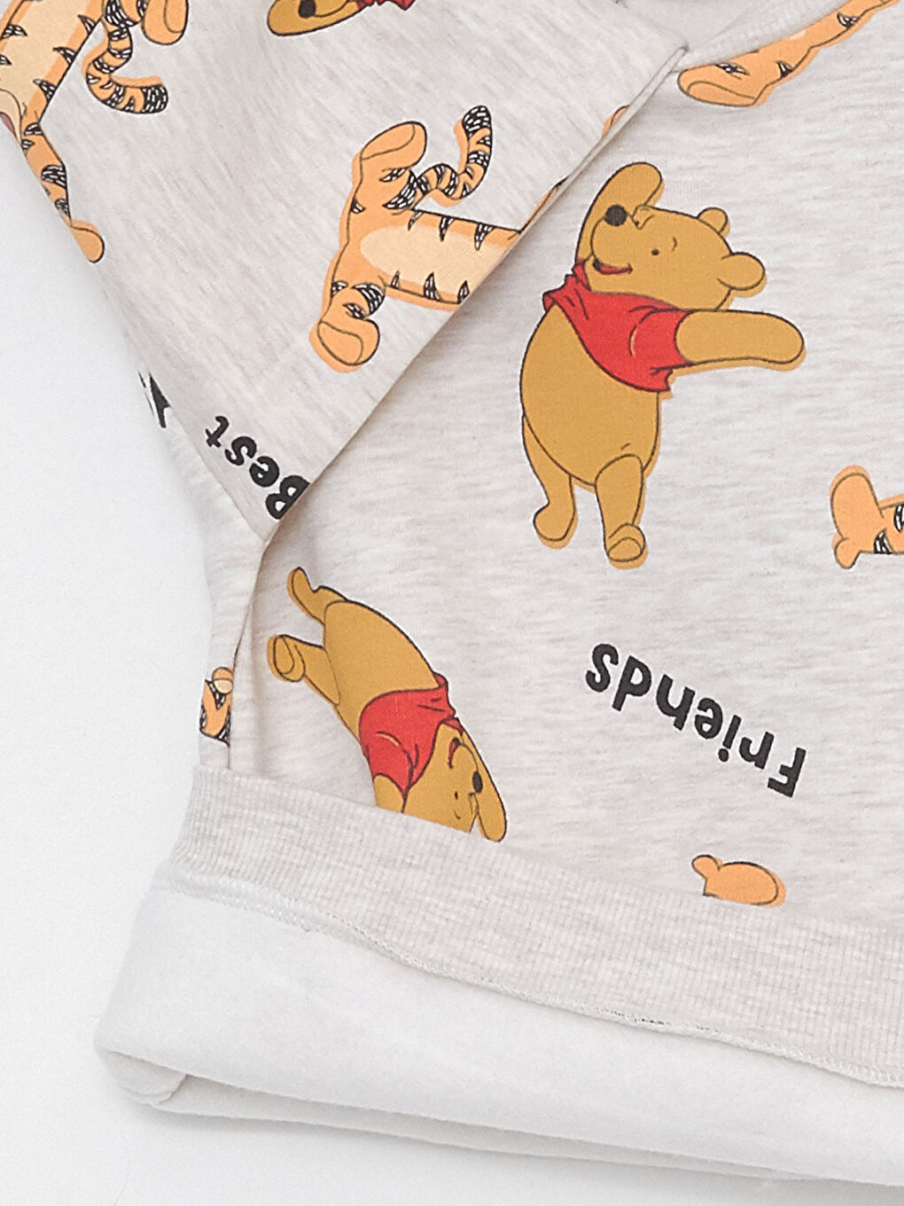 Ekru Bisiklet Yaka Uzun Kollu Winnie the Pooh Baskılı Erkek Bebek Sweatshirt-2