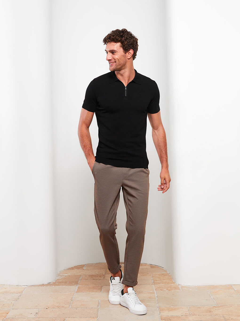 CRNA Majica Muškarac-2