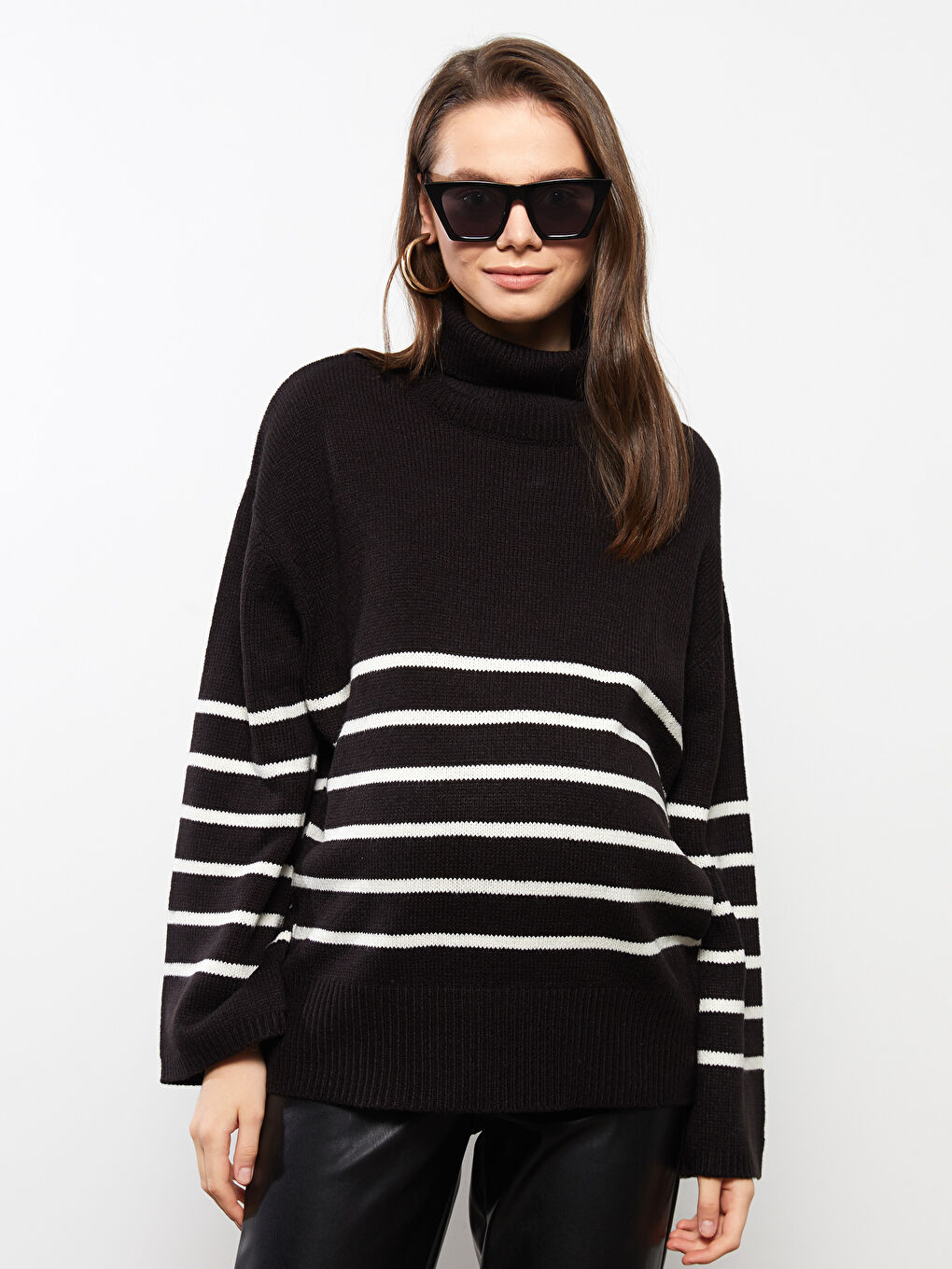 LCWAIKIKI Maternity Turtleneck Striped Long Sleeve Maternity Knitwear Sweater -W2CO80Z8-LEG