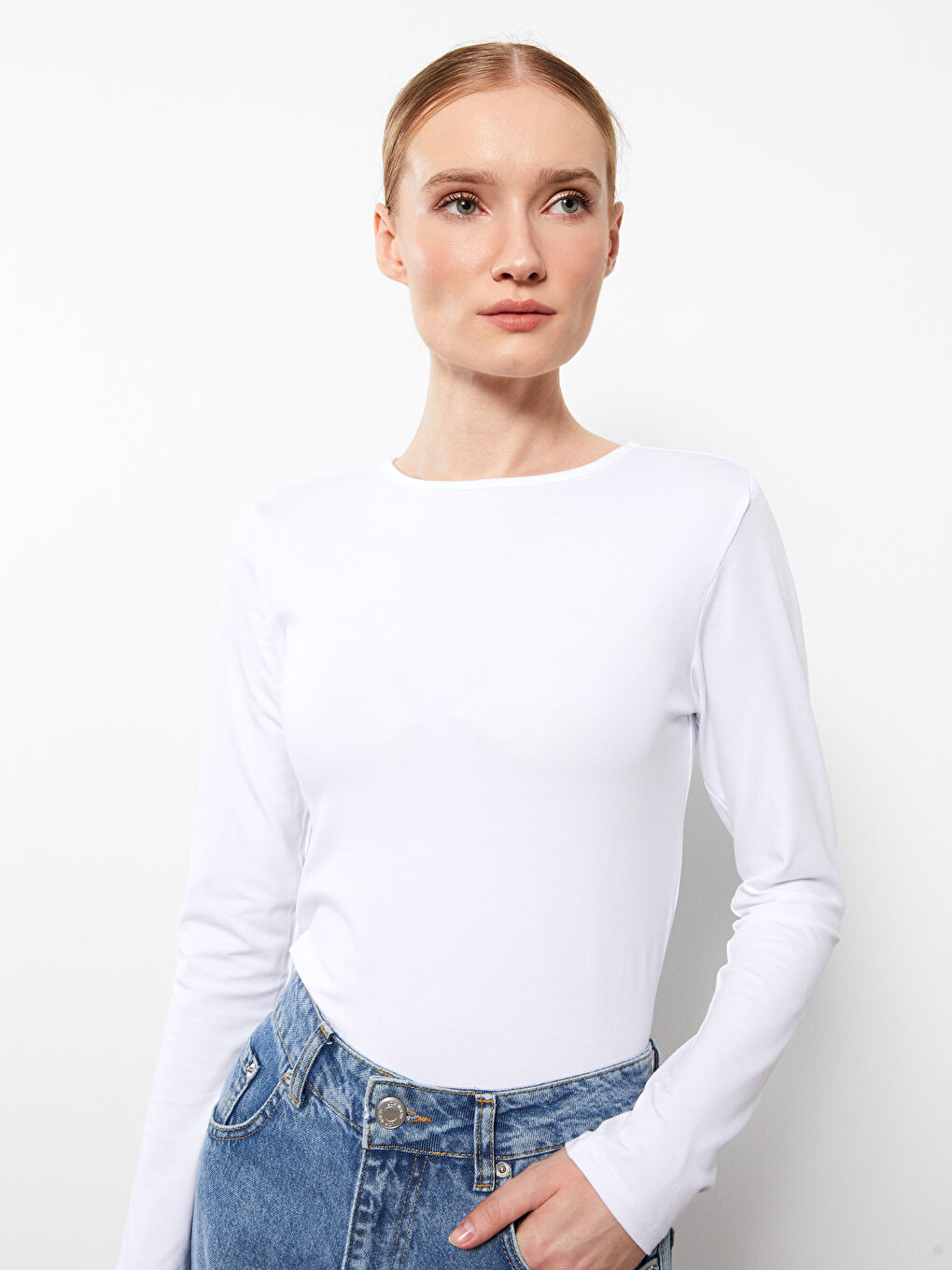 Beyaz Bisiklet Yaka Kadın Bodysuit-1