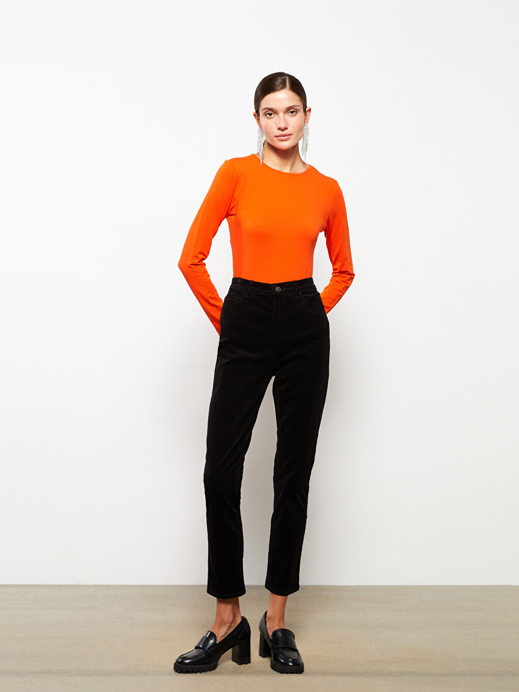 Kırmızı Bisiklet Yaka Kadın Bodysuit-1