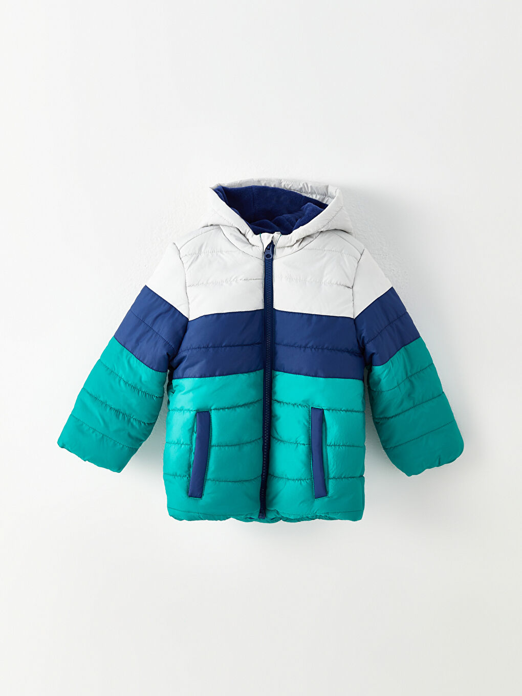 Gri Kapüşonlu Uzun Kollu Renk Bloklu Erkek Bebek Mont