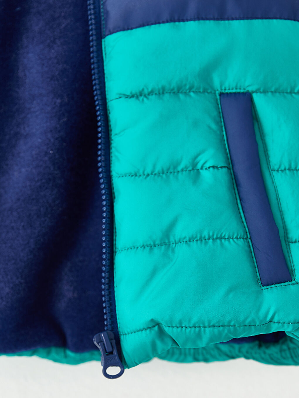 Gri Kapüşonlu Uzun Kollu Renk Bloklu Erkek Bebek Mont-1