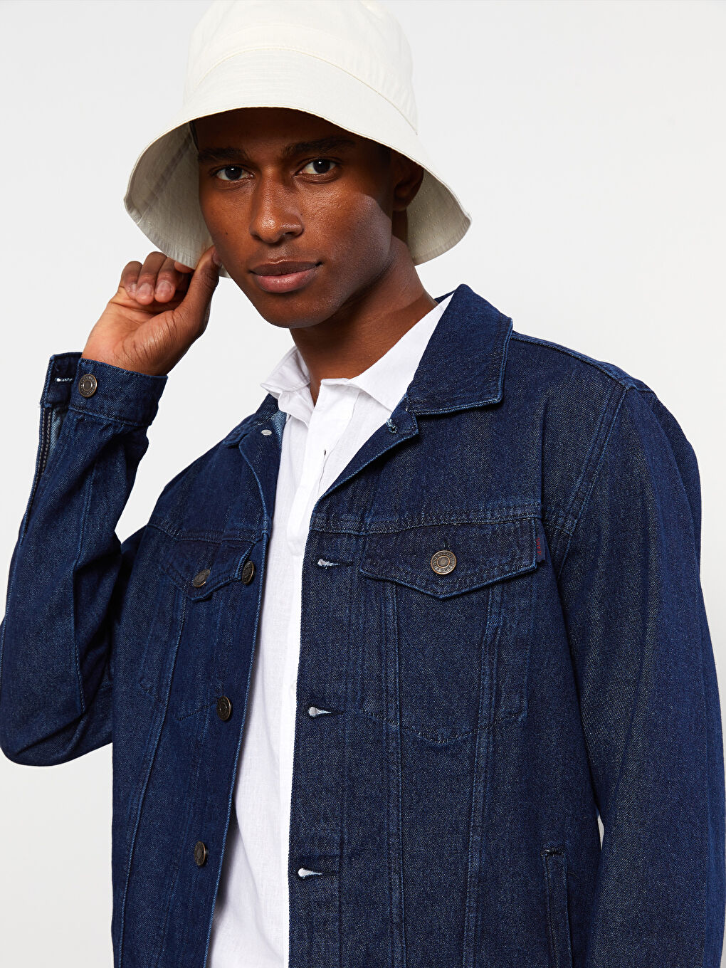 Standard Fit Men's Denim Jacket-4