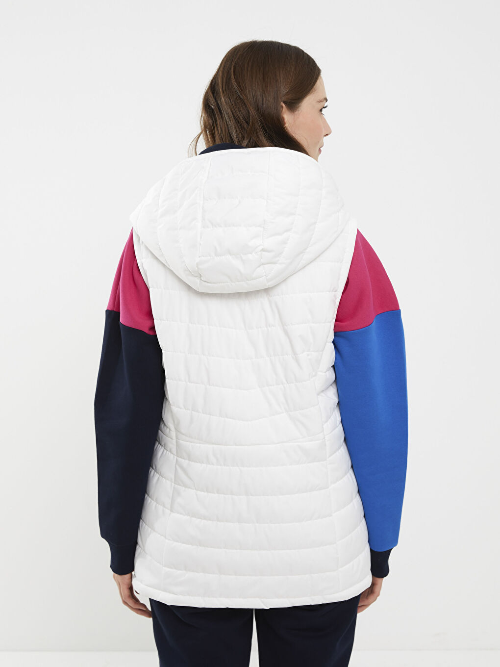 Ekru Kadın Kapüşonlu Düz Şişme Yelek-5