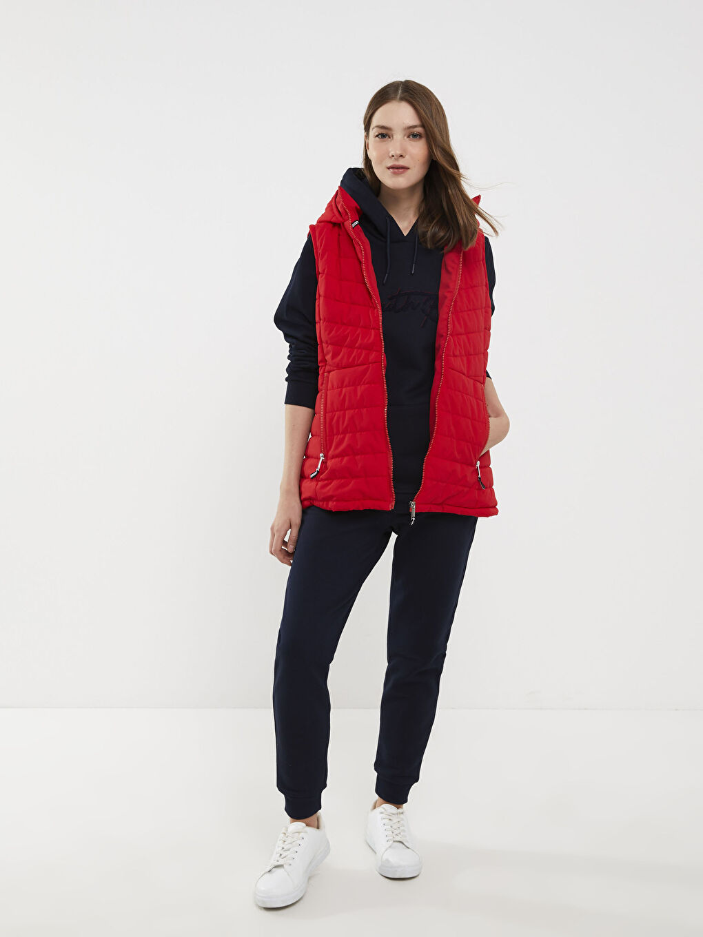 Kırmızı Kadın Kapüşonlu Düz Şişme Yelek-2