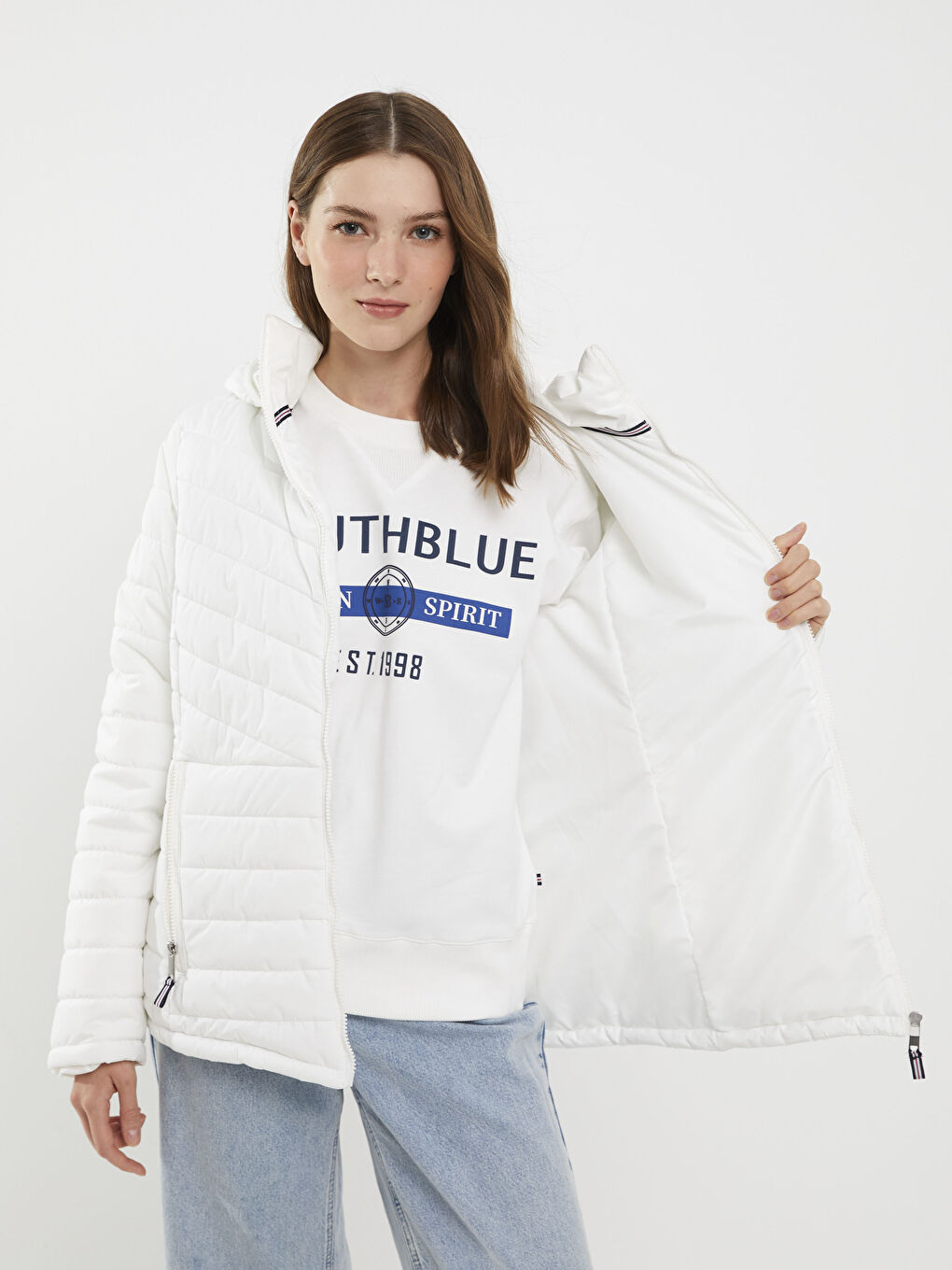 Ekru Kadın Kapüşonlu Düz Şişme Mont-6