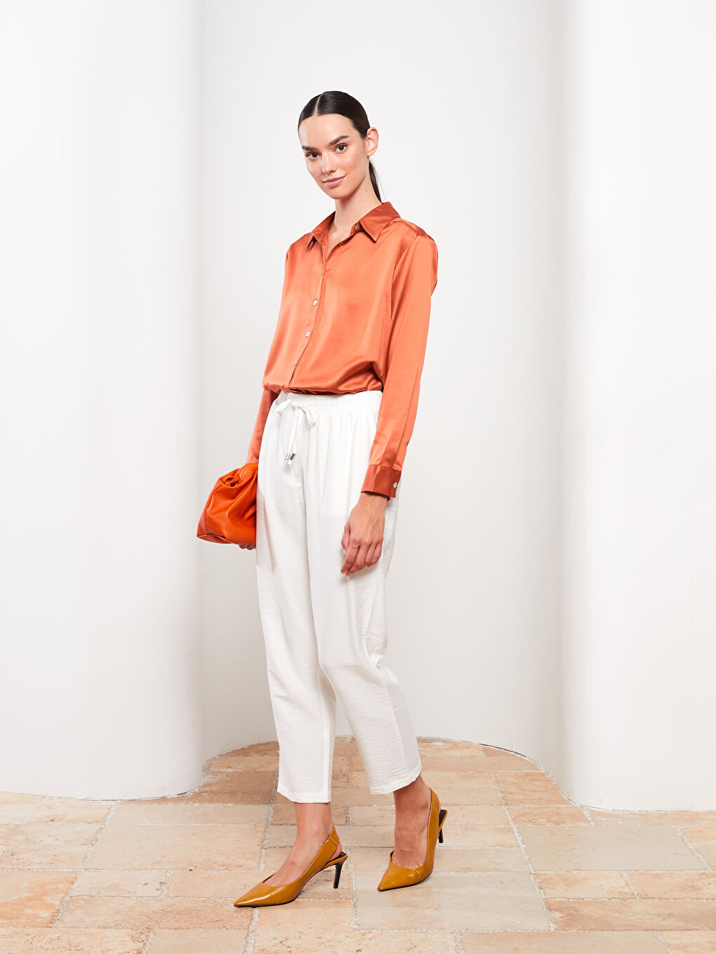 Kahverengi Düz Uzun Kollu Saten Kadın Gömlek Tunik-1