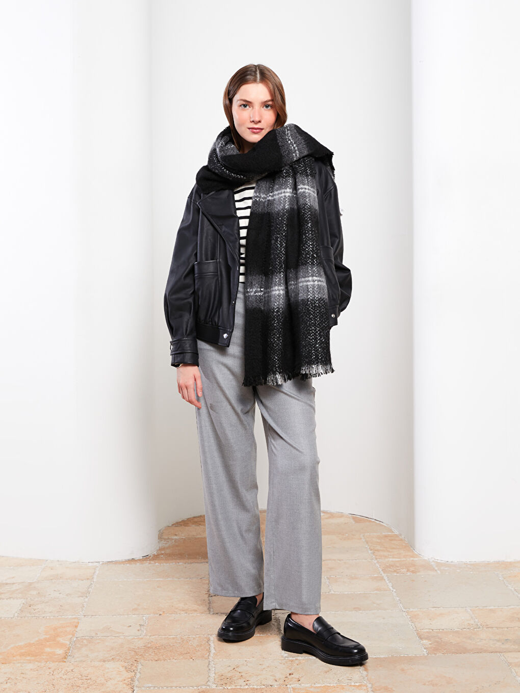 LCW ACCESSORIES Plaid Patterned Women's Scarf -W2CP58Z8-LKX
