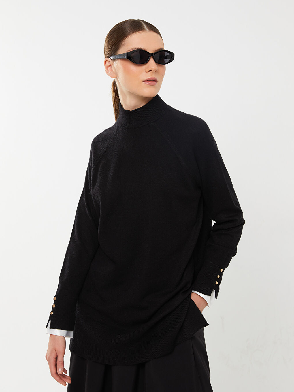 Siyah Yarım Balıkçı Yaka Düz Uzun Kollu Kadın Triko Tunik