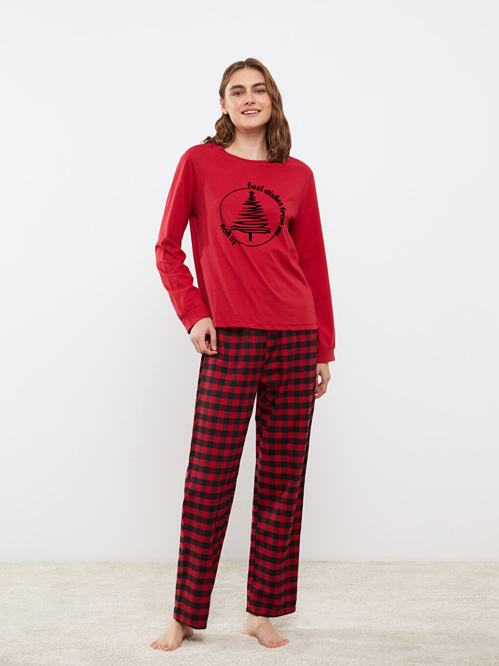 Kırmızı Bisiklet Yaka Yılbaşı Temalı Kadın Pijama Takımı-1