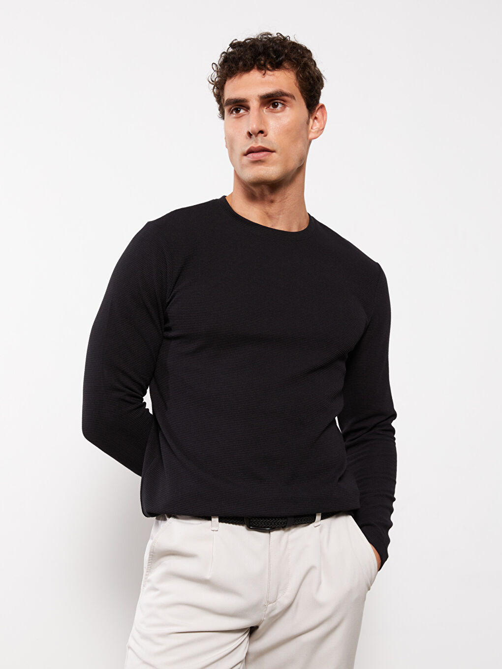 Siyah Bisiklet Yaka Uzun Kollu Basic Erkek Tişört-1