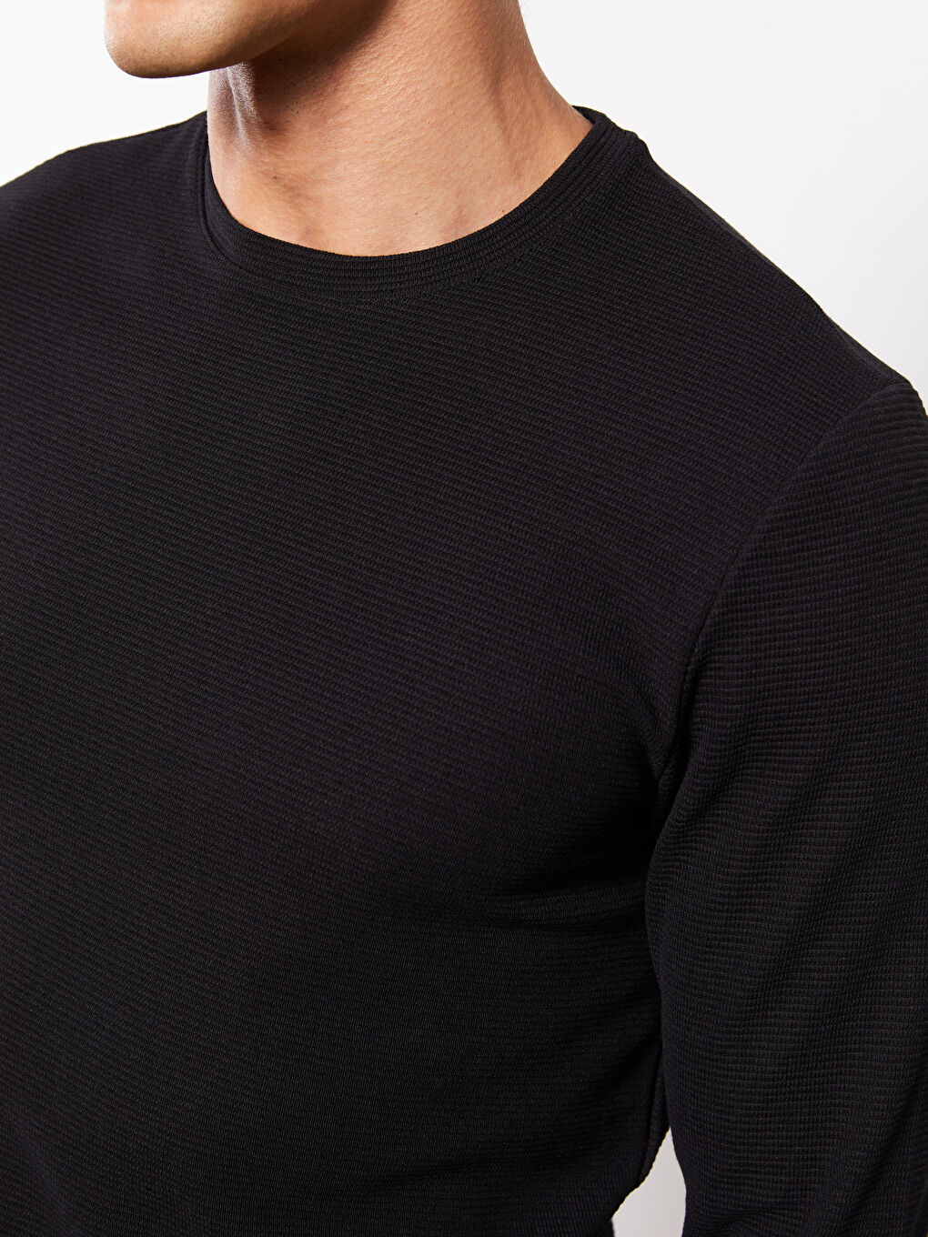 Siyah Bisiklet Yaka Uzun Kollu Basic Erkek Tişört-3