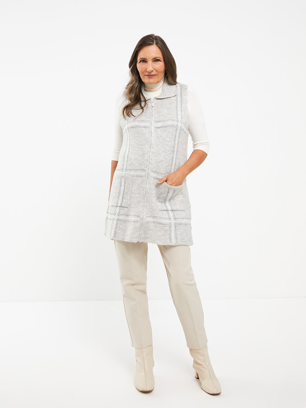 LC Waikiki Polo Neck Plaid Women's Tricot Vest -W2CR05Z8-LLX