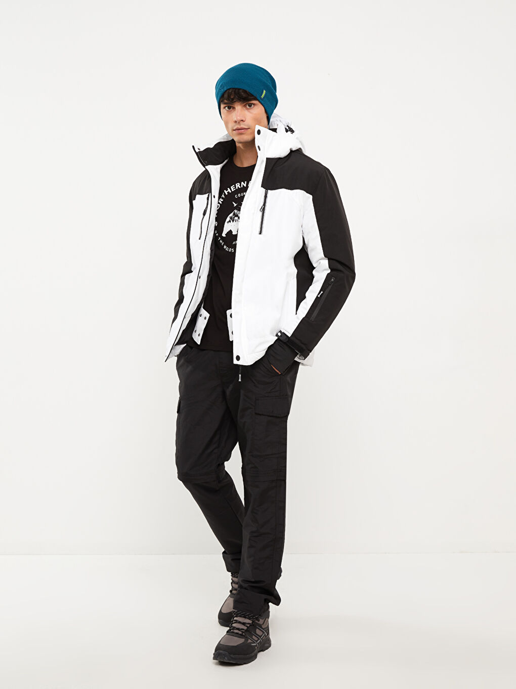 Regular Fit Hooded Men's Ski Jacket-3
