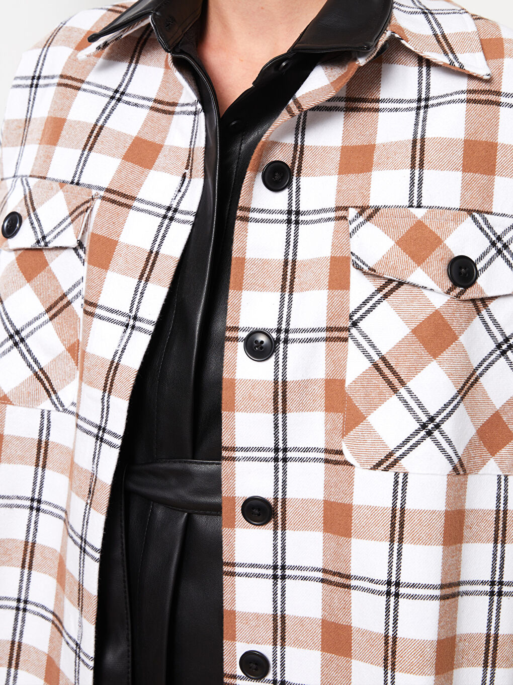 Surchemise à Carreaux Boutonnée en Tweed à Manches Longues pour Femmes-3