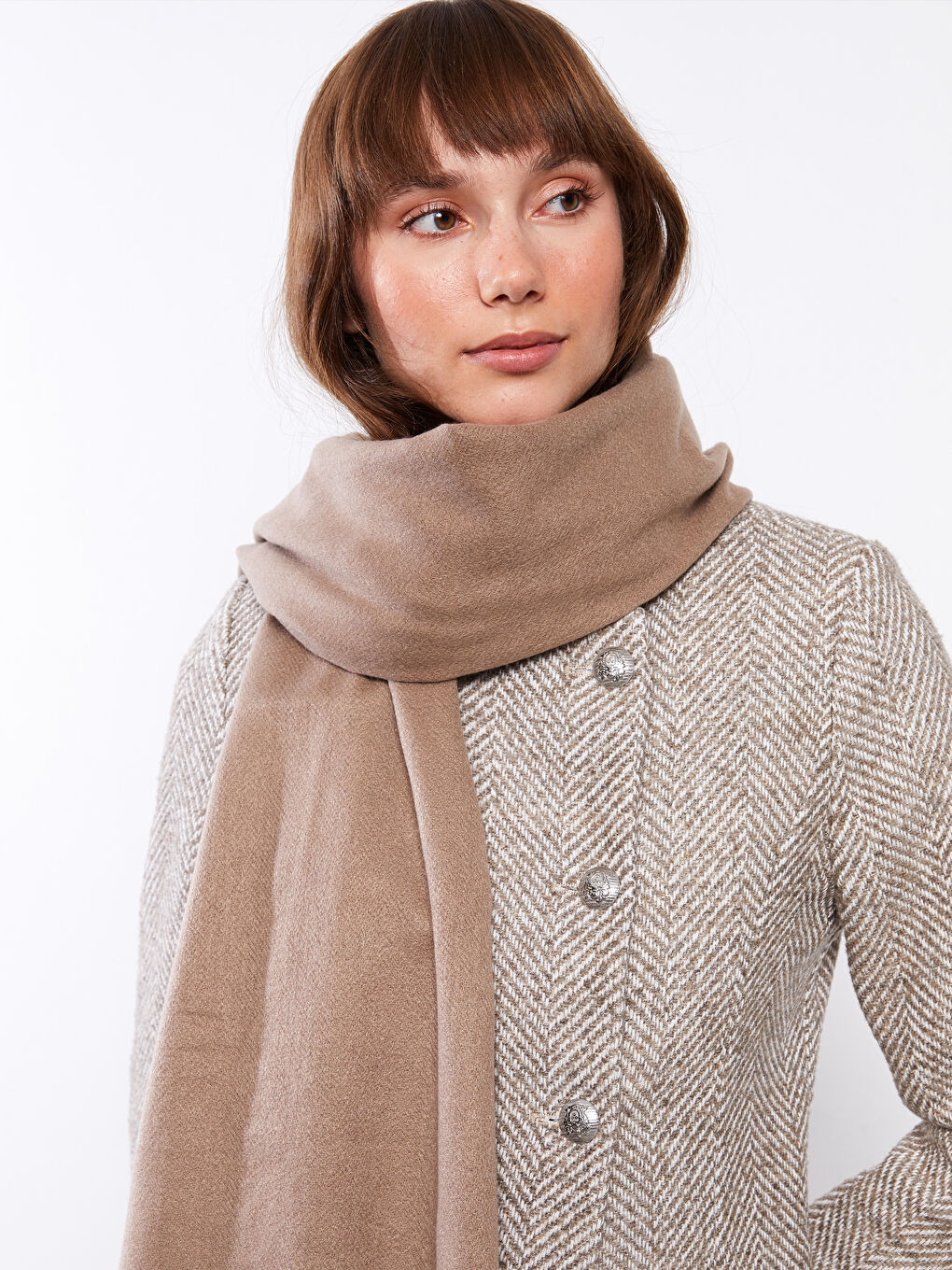 Kahverengi Düz Püsküllü Kadın Atkı