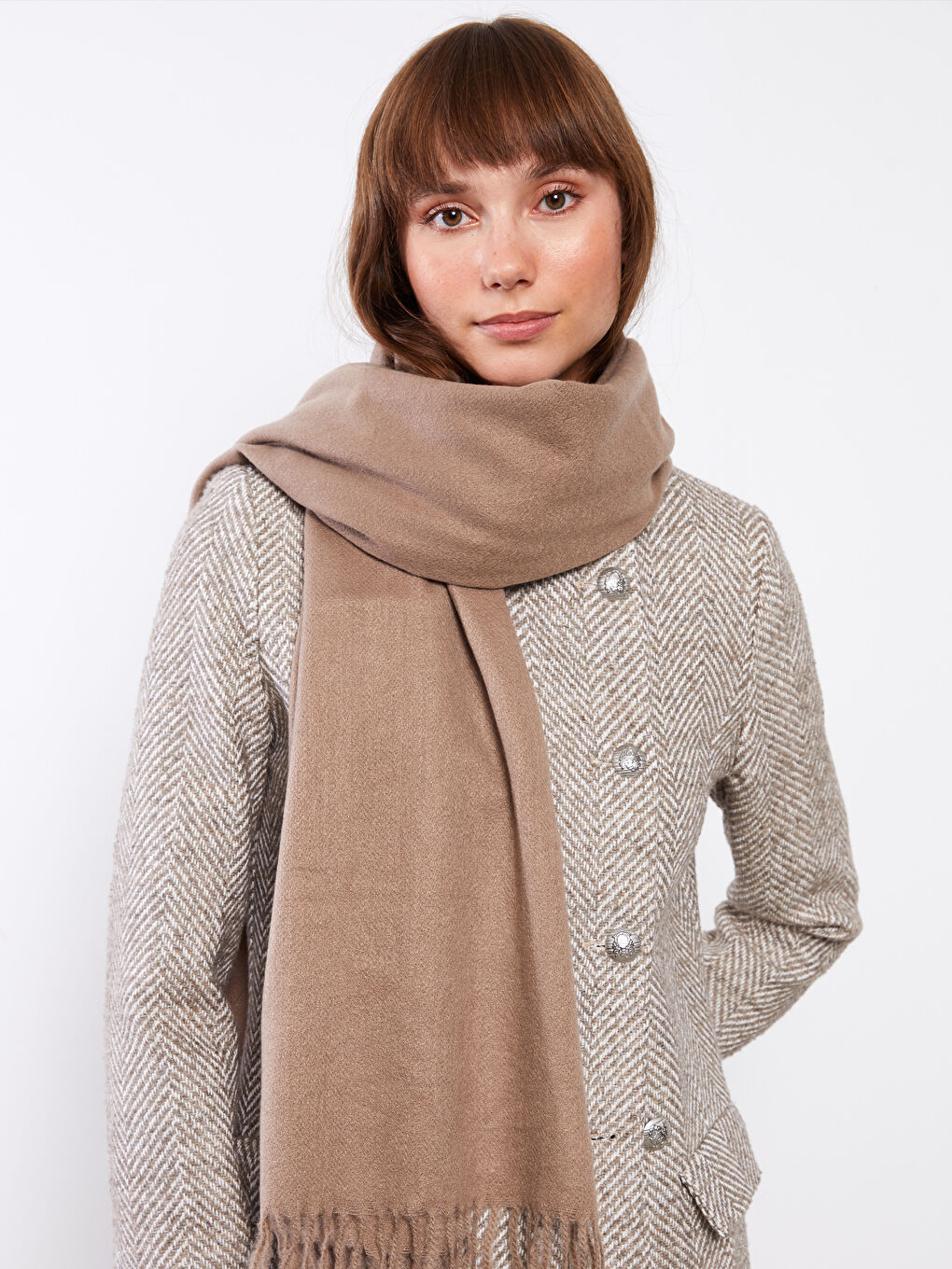 Kahverengi Düz Püsküllü Kadın Atkı-2