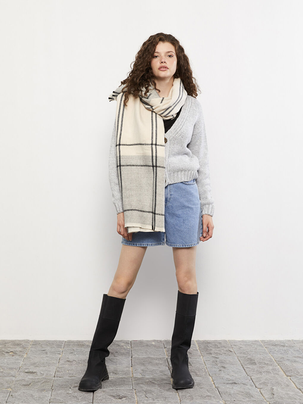 Plaid Patterned Women's Scarf-1