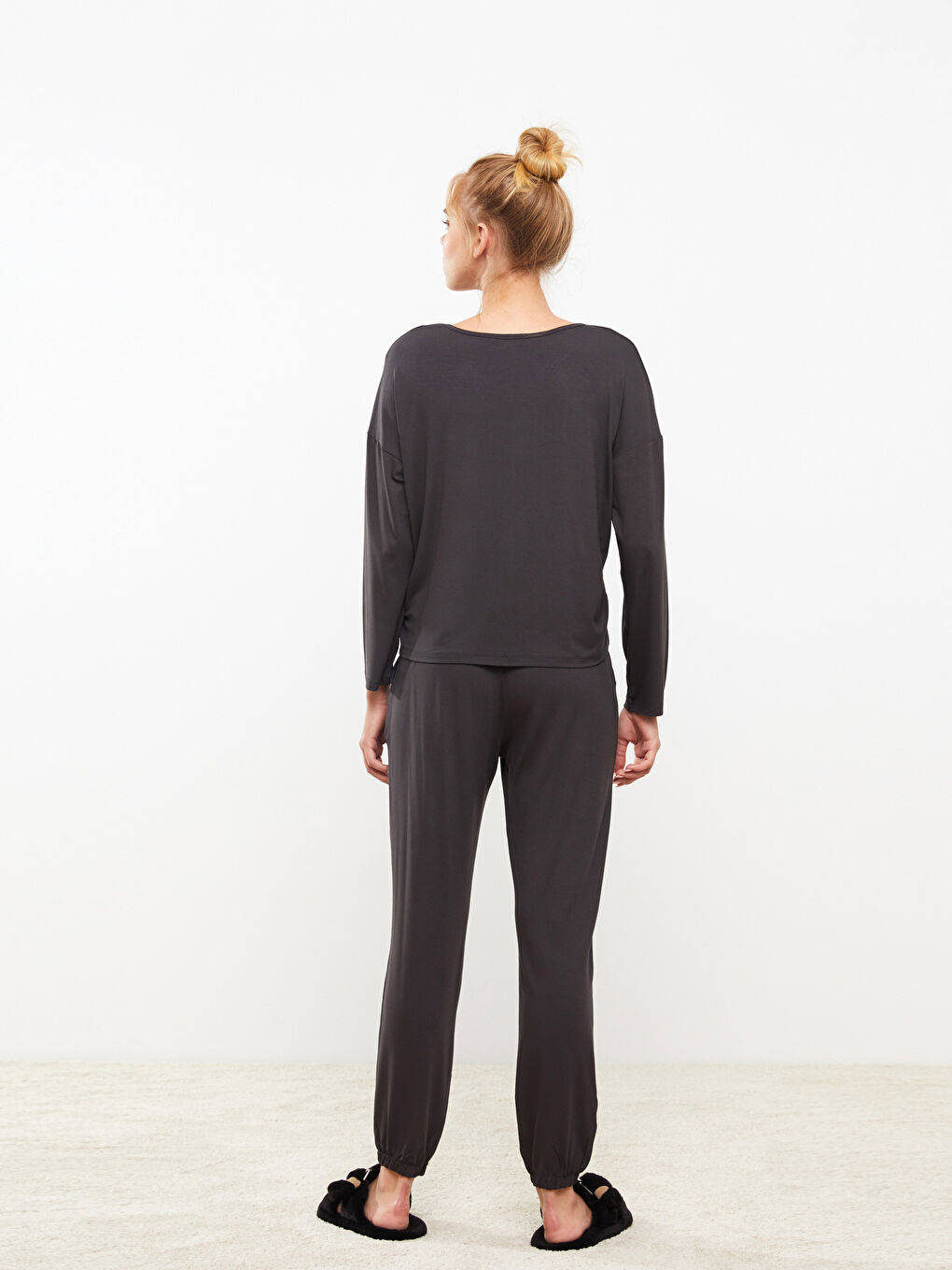Antrasit V Yaka Düz Uzun Kollu Kadın Pijama Takımı-5