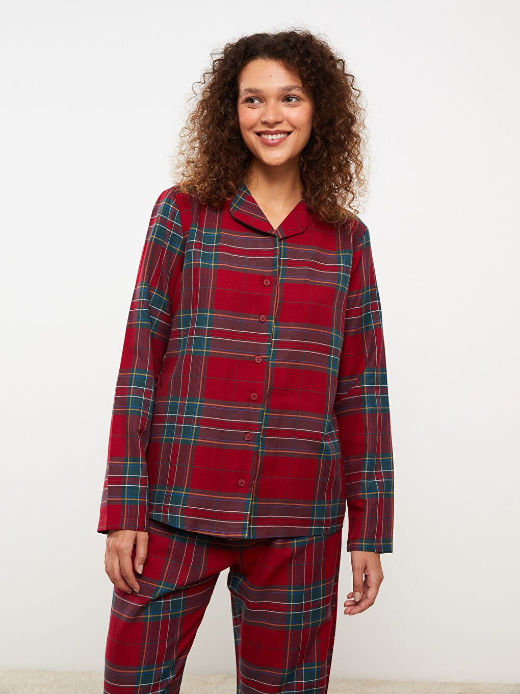LCW DREAM Shirt Neck New Year Themed Long Sleeve Women's Pajama Set -W2CT43Z8-LPA