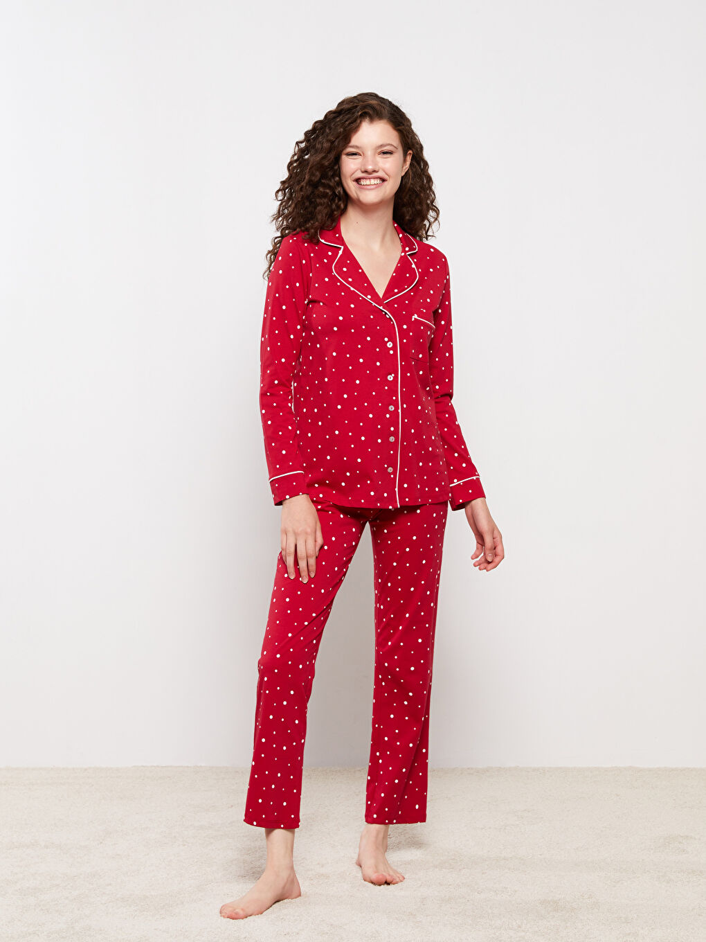 طقم بيجاما نسائي قطني بأكمام طويلة بنقشة رأس السنة و ياقة قميص-1