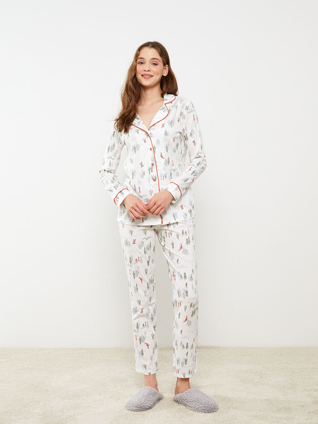 Ekru Gömlek Yaka Yılbaşı Temalı Uzun Kollu Kadın Pijama Takımı-1