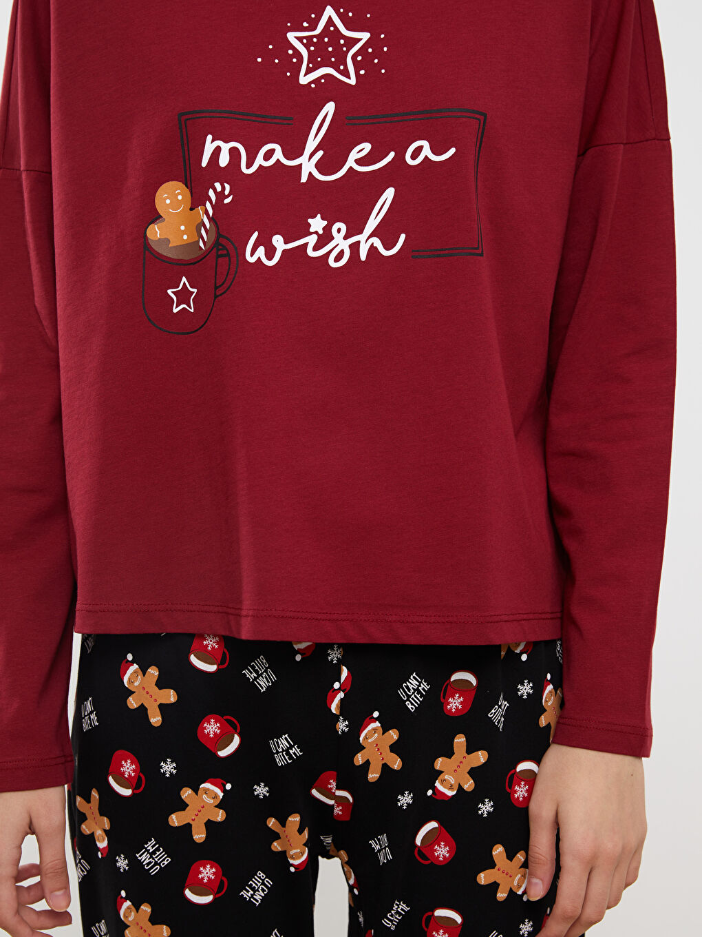 طقم بيجامة قطن كم طويل بياقة دائرية بطابع رأس السنة للسيدات-2