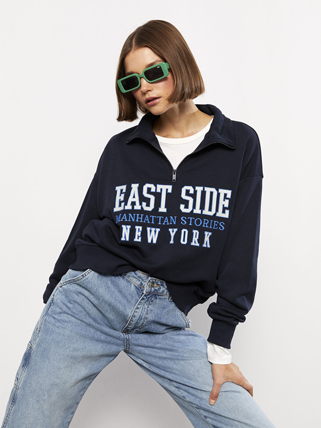 Lacivert Dik Yaka Baskılı Uzun Kollu Kadın Sweatshirt