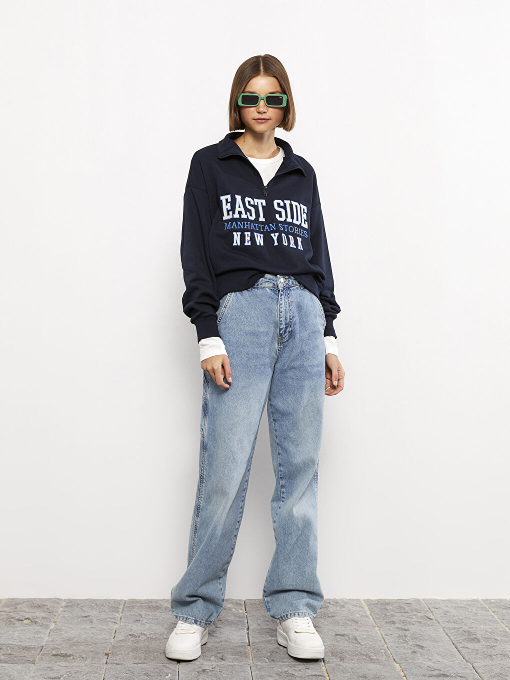 Lacivert Dik Yaka Baskılı Uzun Kollu Kadın Sweatshirt-2