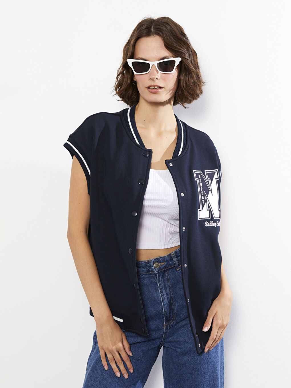 Lacivert Bisiklet Yaka Nakışlı Kadın Yelek