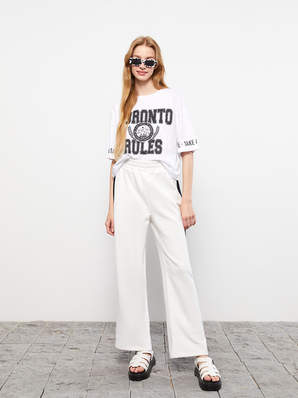 Ekru Beli Lastikli Renk Bloklu Kadın Eşofman Altı-1