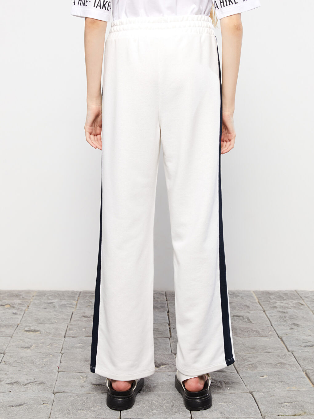 Ekru Beli Lastikli Renk Bloklu Kadın Eşofman Altı-4