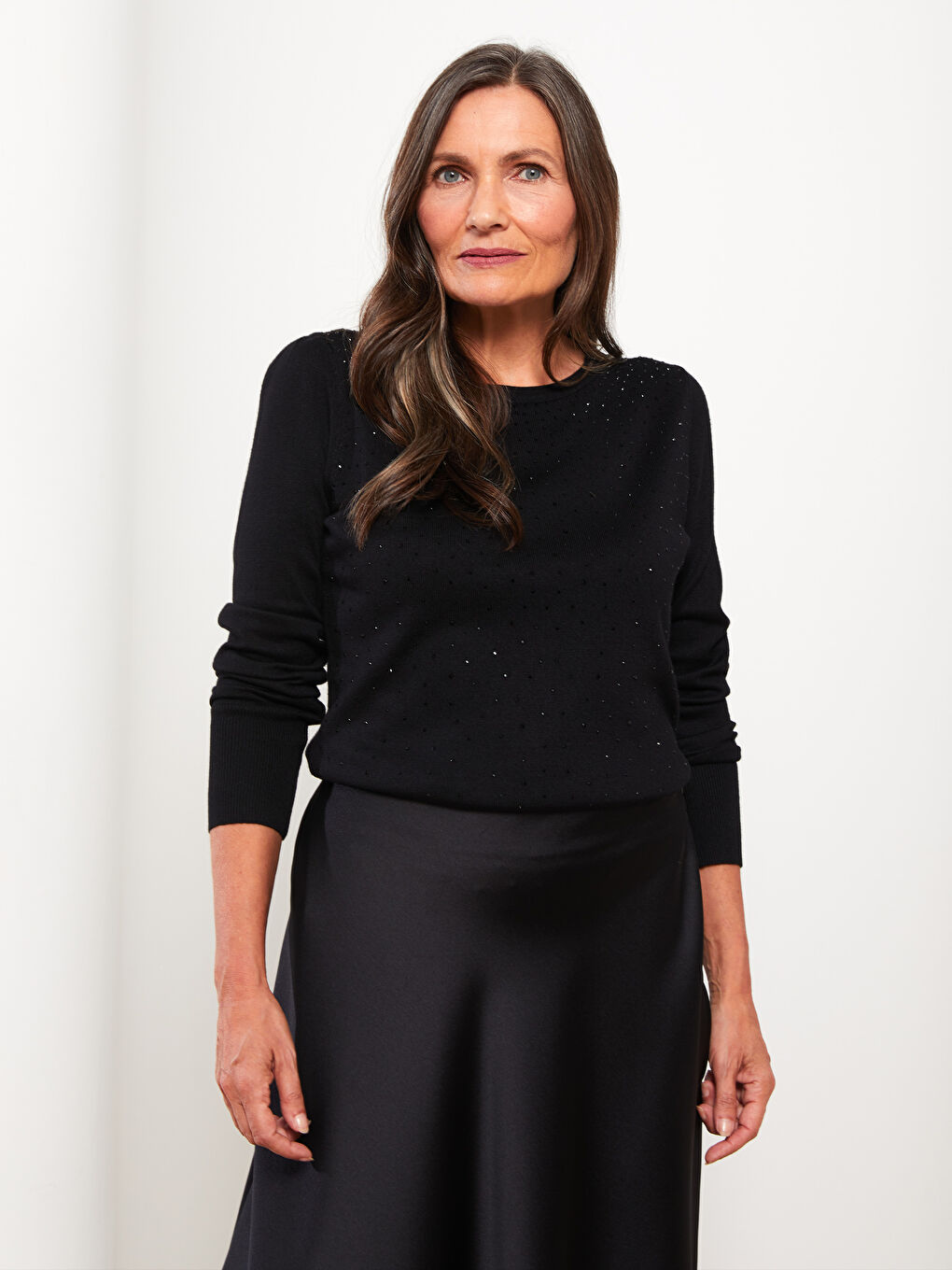 Siyah Bisiklet Yaka Pul Payet İşlemeli Uzun Kollu Kadın Kazak-1