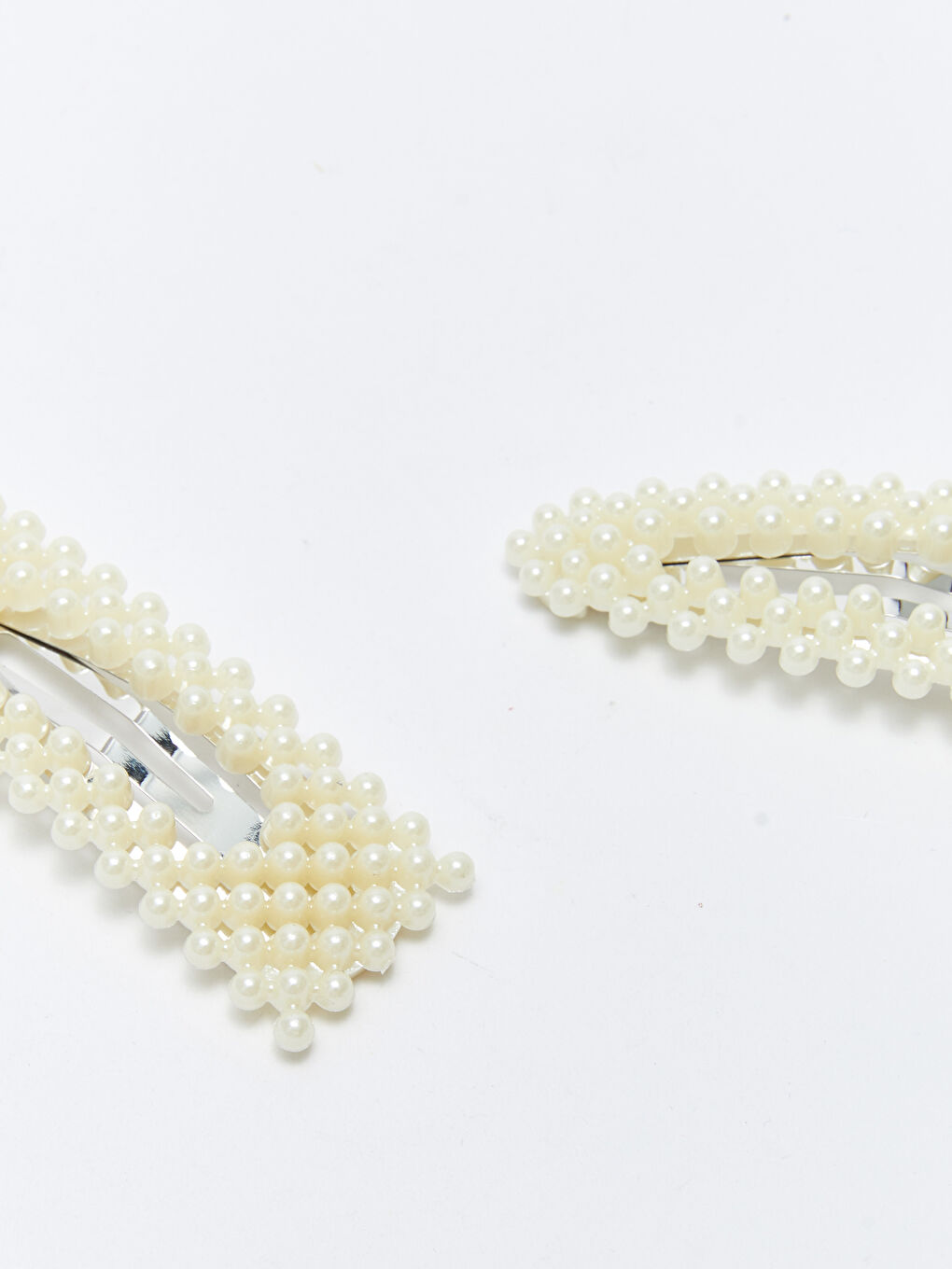 Set de 2 Clame cu Cataramă și Detalii cu Perle-4