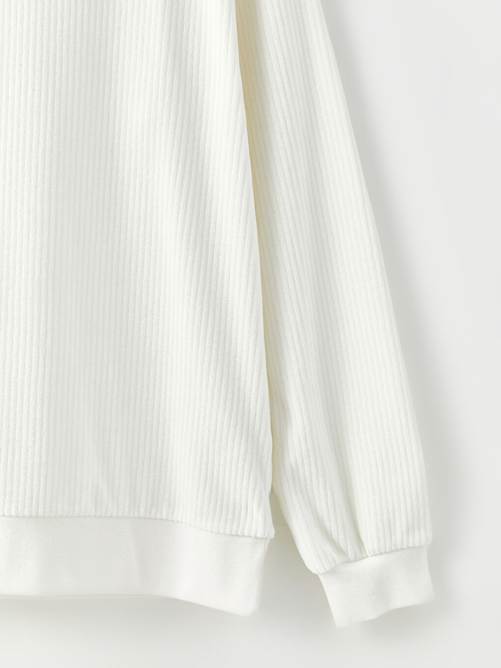 Beyaz Bisiklet Yaka Uzun Kollu Erkek Sweatshirt-6