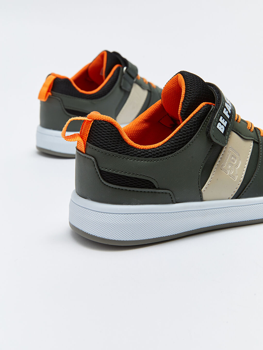 LCW STEPS Bedruckte Schnürsenkel-Klettverschluss Jungen-Sneaker -W2CV57Z4-CRR