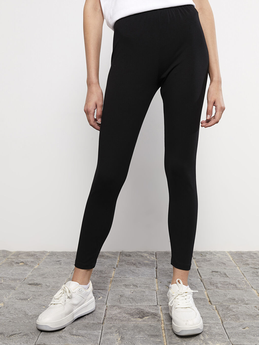 LCW Vision Damen Leggings mit Elastischem Bund und Schlichtem Design -W2CV62Z8-RQN