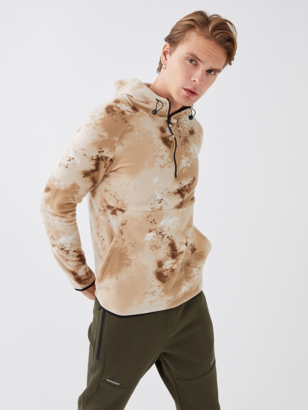 Bej Uzun Kollu Desenli Polar Erkek Hoodie