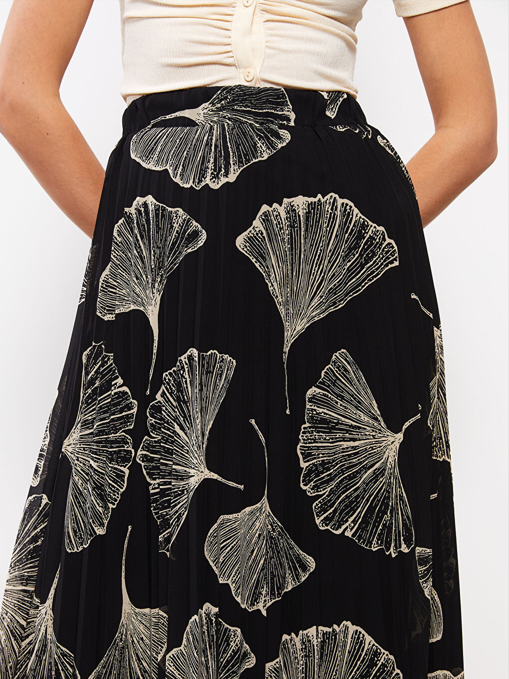 Elasticated Waist Patterned Pleated Chiffon Women's Skirt-1