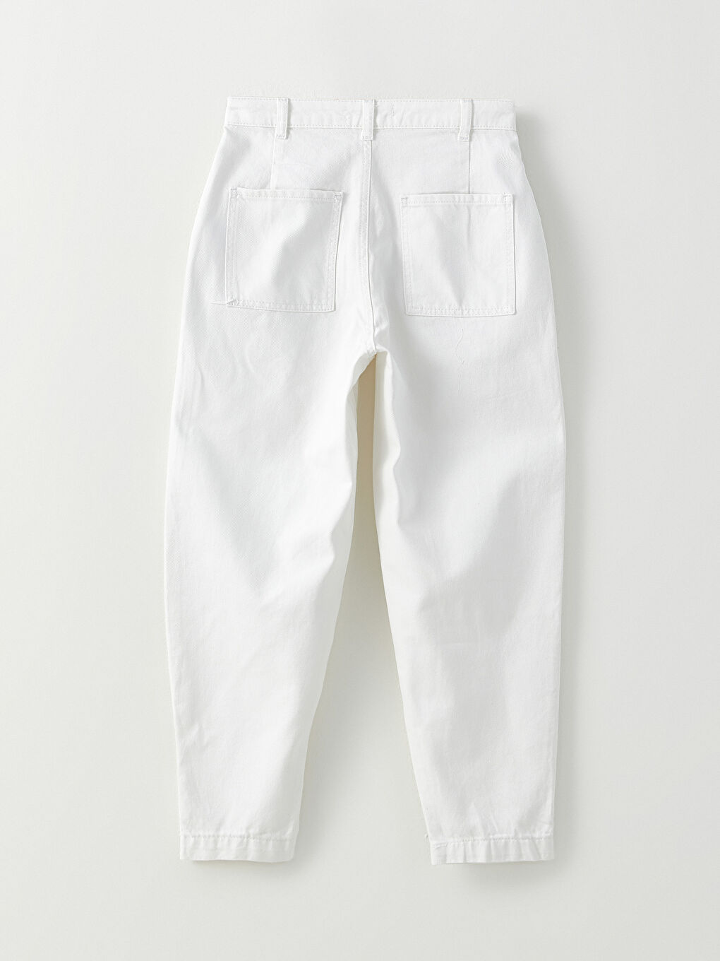 Beyaz Yüksek Bel Mom Fit Düz Cep Detaylı Kadın Rodeo Jean Pantolon-5